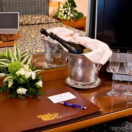 Hotel Savoy