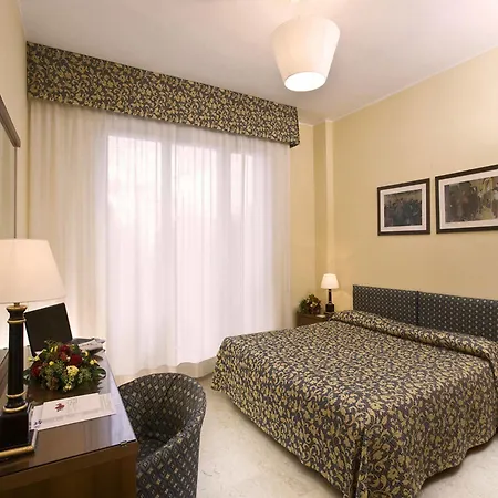 Savoy Hotel 4*