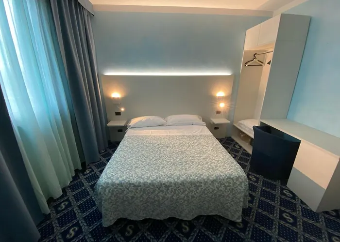 Savoy Ξενοδοχείο Πέζαρο