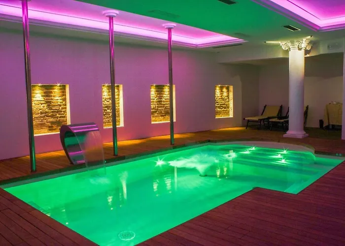 Ξενοδοχείο Savoy Πέζαρο