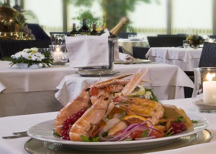 Savoy 4* Πέζαρο