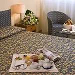 Savoy فندق بيزارو