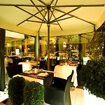 فندق Savoy بيزارو