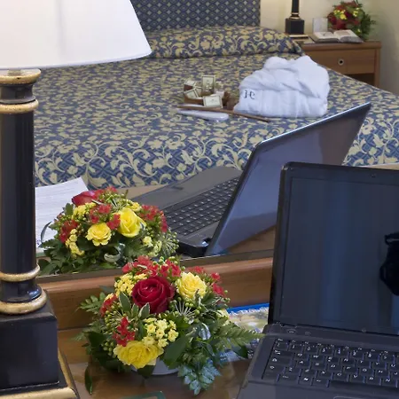 Savoy 4* Пезаро