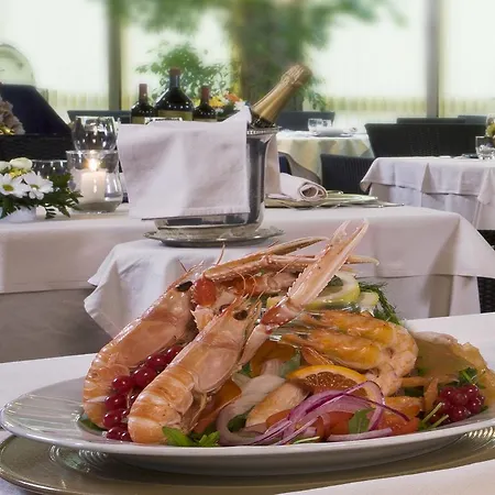 Savoy 4* Пезаро